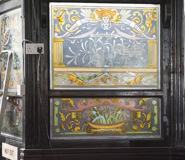 Old Toll Bar windows 2016